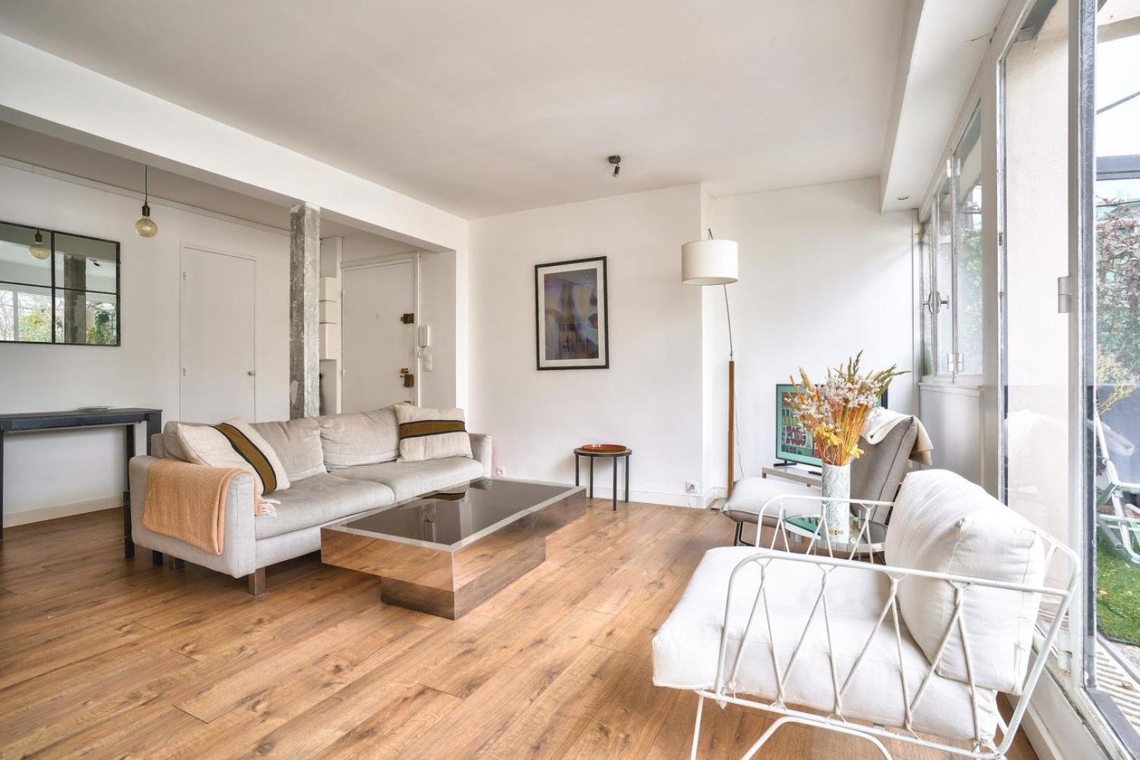 Guestready - Apt Confortable Avec Terrasse Au 18E Париж Экстерьер фото