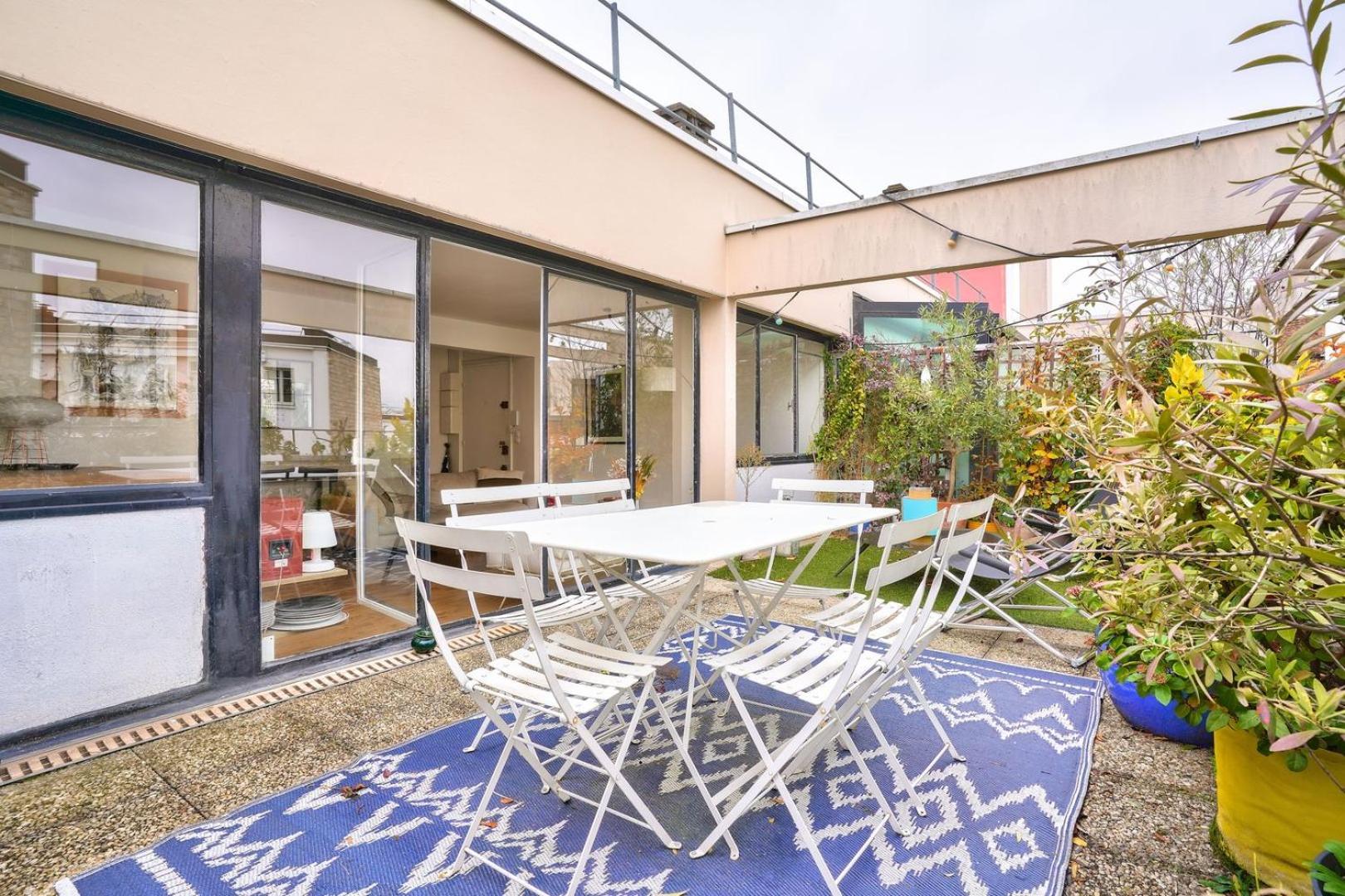 Guestready - Apt Confortable Avec Terrasse Au 18E Париж Экстерьер фото